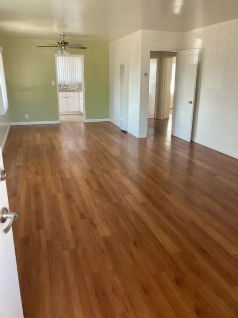 2140 Lincoln Street Burbank, CA 91504