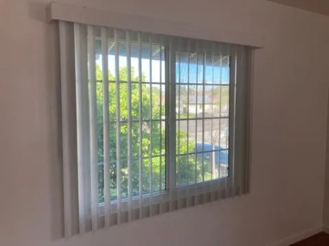 2140 Lincoln Street Burbank, CA 91504