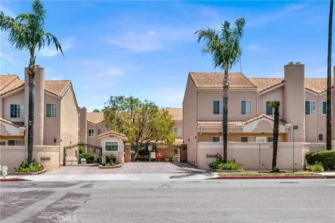 5200 White Oak Avenue #52