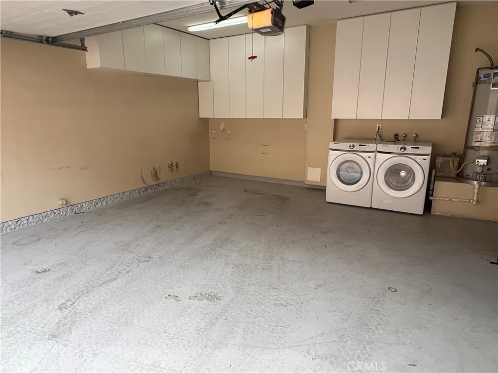 5200 White Oak Avenue #52 Encino, CA 91316