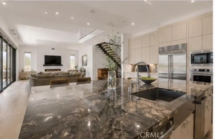 11926 Churchill Way Porter Ranch, CA 91326