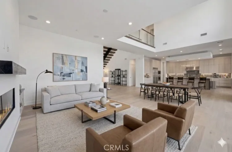 11926 Churchill Way Porter Ranch, CA 91326