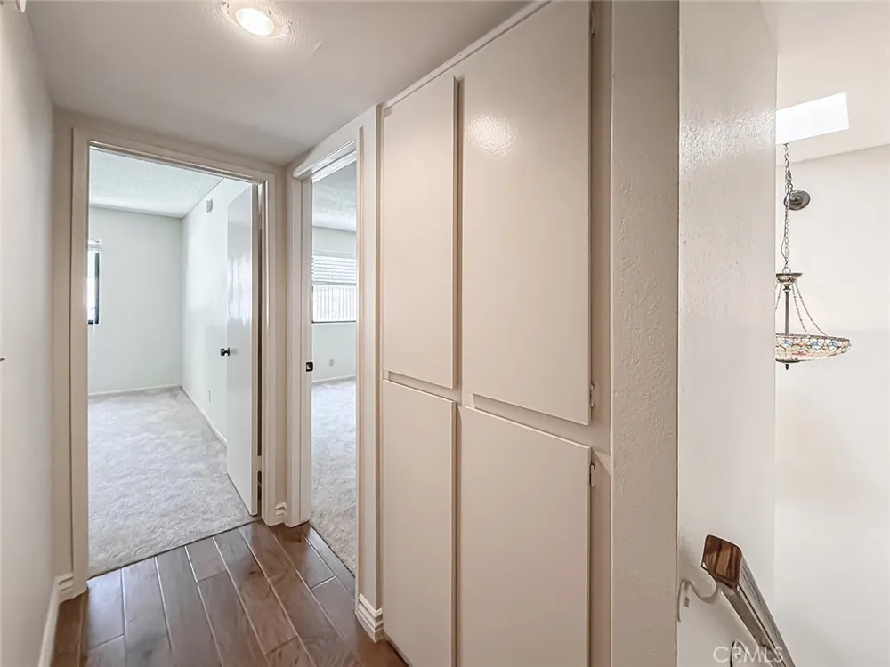 10740 Woodley #7 Granada Hills, CA 91344