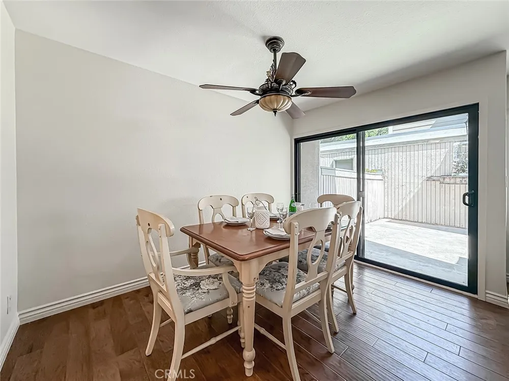 10740 Woodley #7 Granada Hills, CA 91344