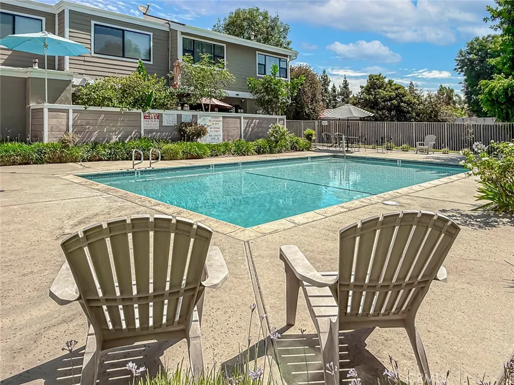 10740 Woodley #7 Granada Hills, CA 91344