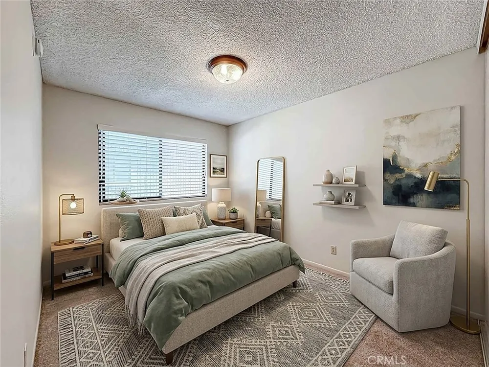 10740 Woodley #7 Granada Hills, CA 91344