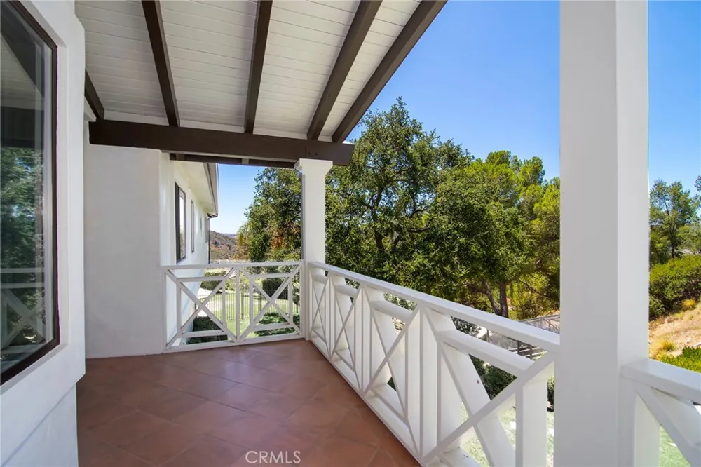 130 Dapplegray Road Bell Canyon, CA 91307