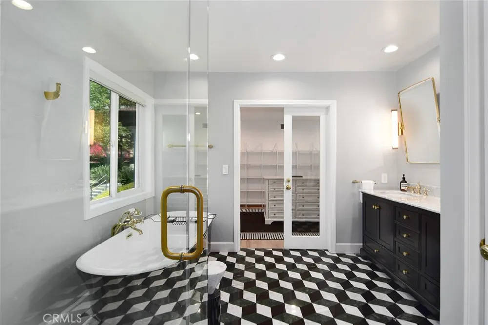 130 Dapplegray Road Bell Canyon, CA 91307