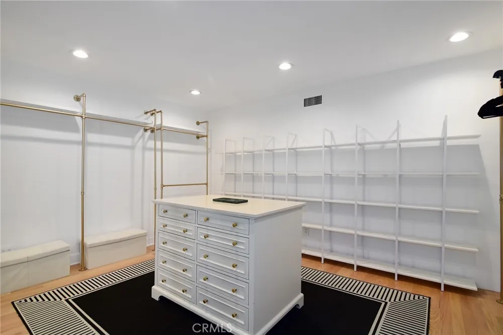 130 Dapplegray Road Bell Canyon, CA 91307