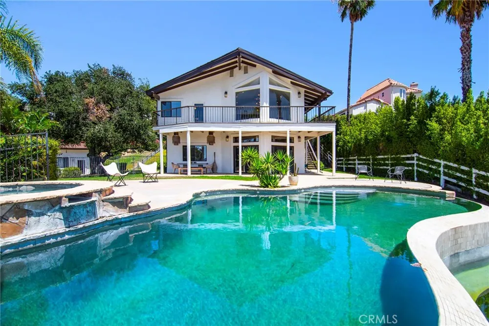 130 Dapplegray Road Bell Canyon, CA 91307