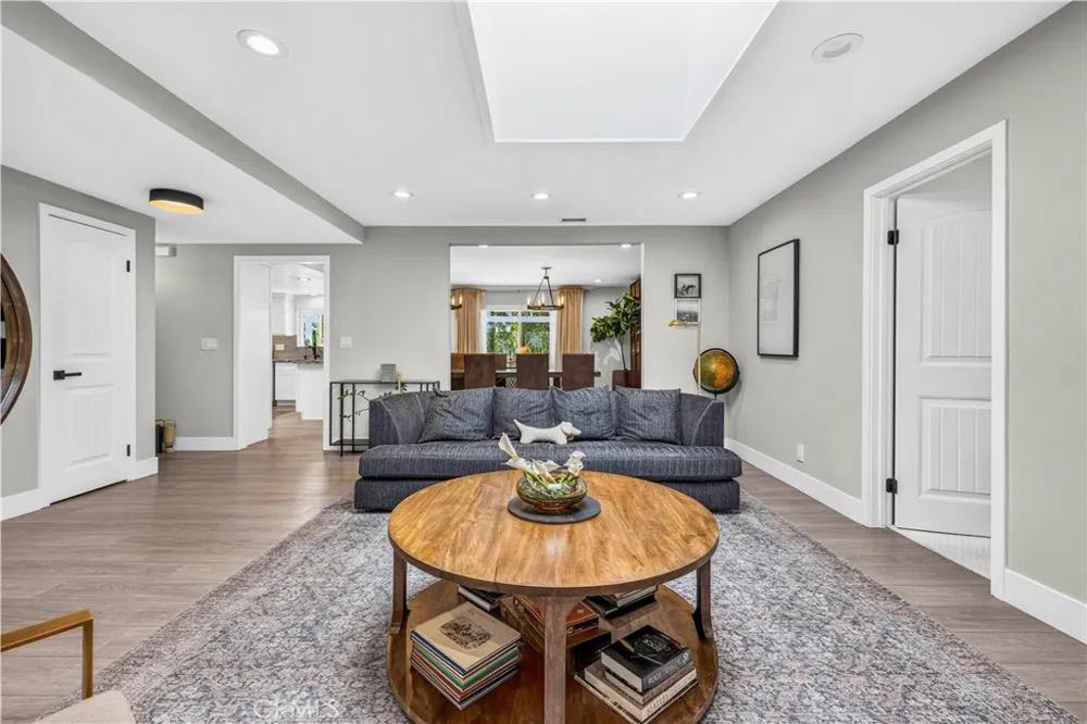 1632 Melvin Way Tustin, CA 92780