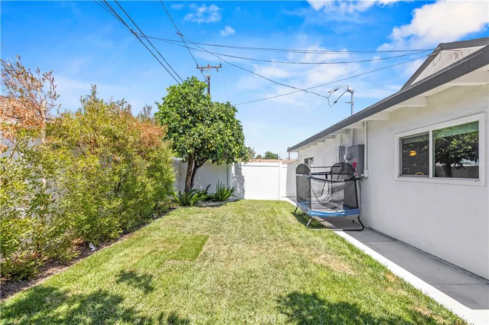 1632 Melvin Way Tustin, CA 92780
