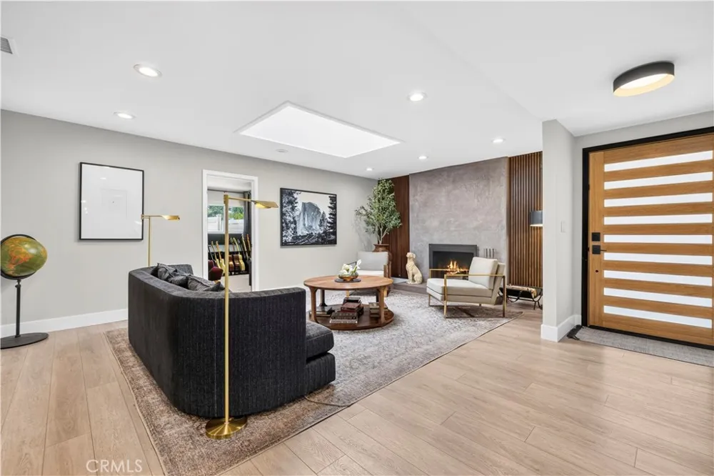 1632 Melvin Way Tustin, CA 92780