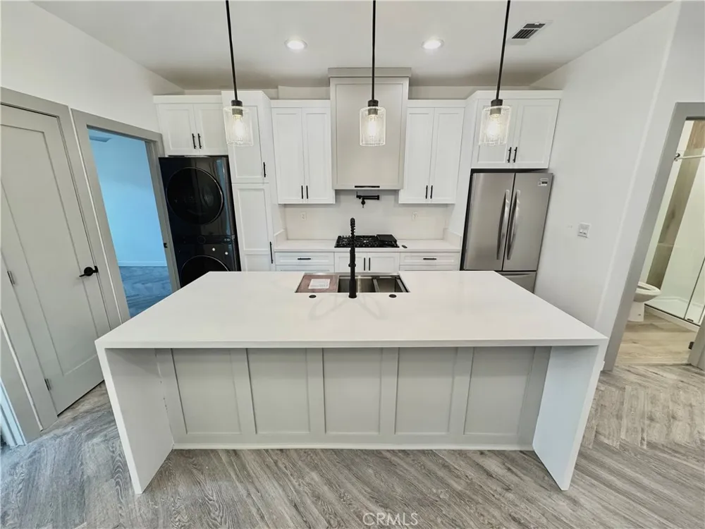 2643 Summerchase Ave #B Rosamond, CA 93560