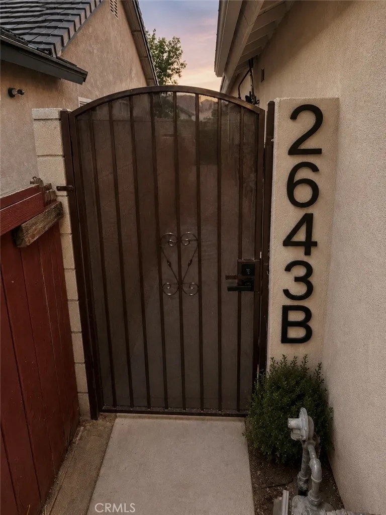 2643 Summerchase Ave #B Rosamond, CA 93560