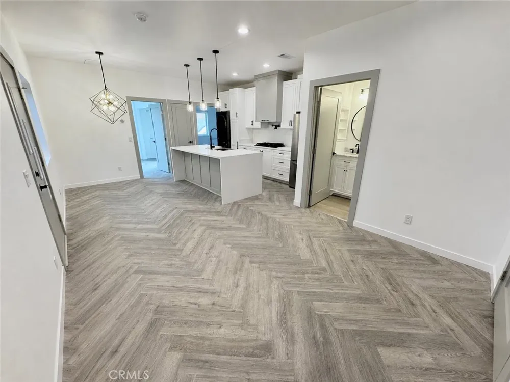 2643 Summerchase Ave #B Rosamond, CA 93560
