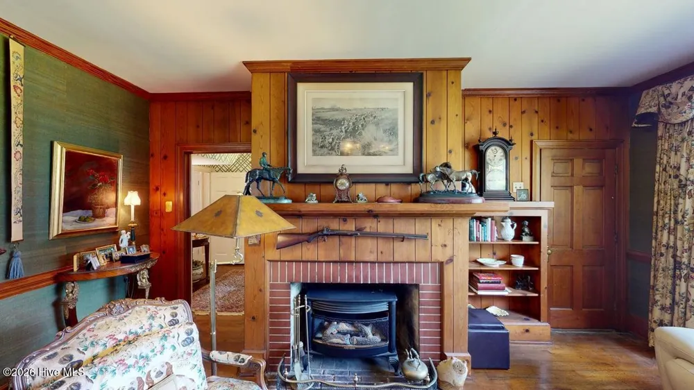 206 W James Street Mount Olive, NC 28365
