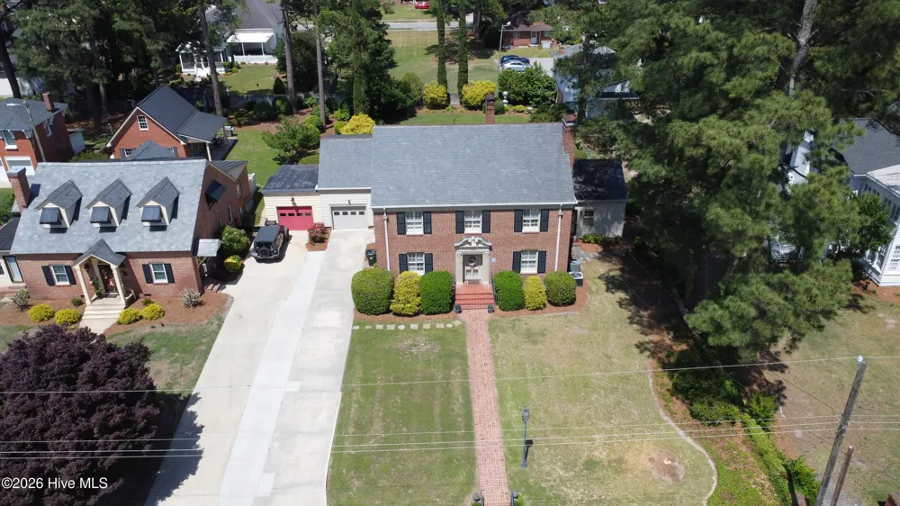 206 W James Street Mount Olive, NC 28365