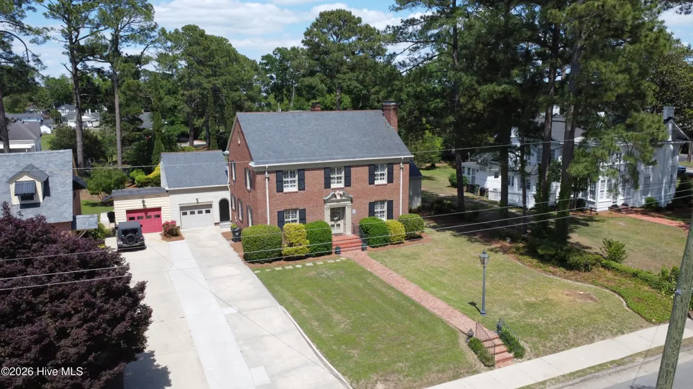 206 W James Street Mount Olive, NC 28365