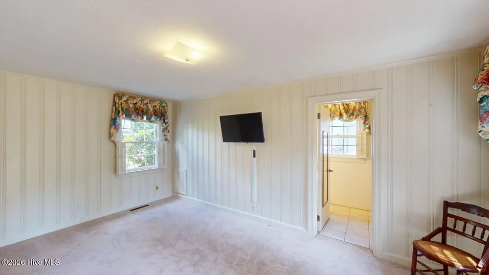 206 W James Street Mount Olive, NC 28365