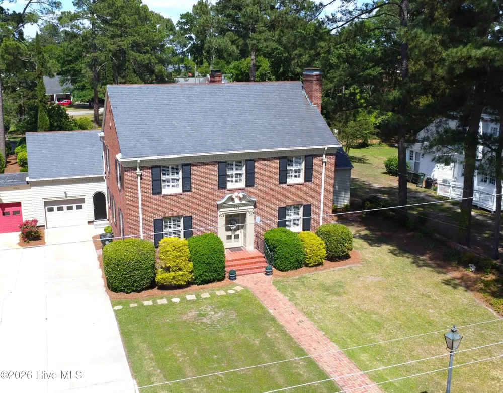 206 W James Street Mount Olive, NC 28365