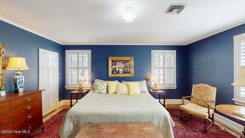 206 W James Street Mount Olive, NC 28365