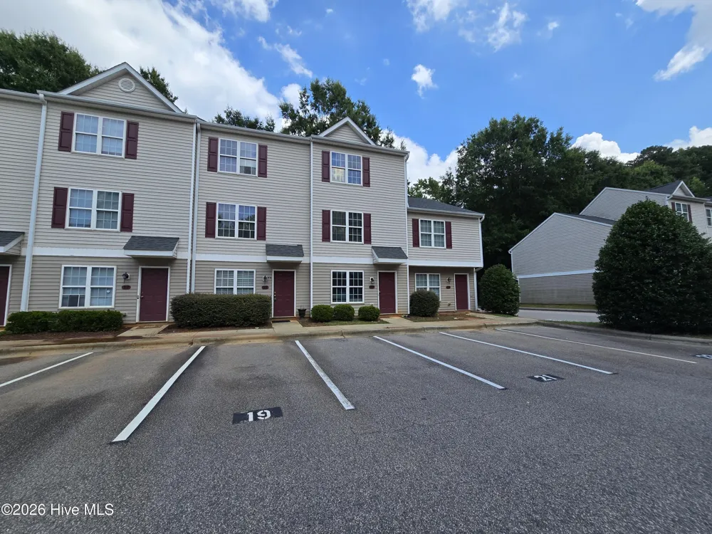 19 Red Lane Raleigh, NC 27606