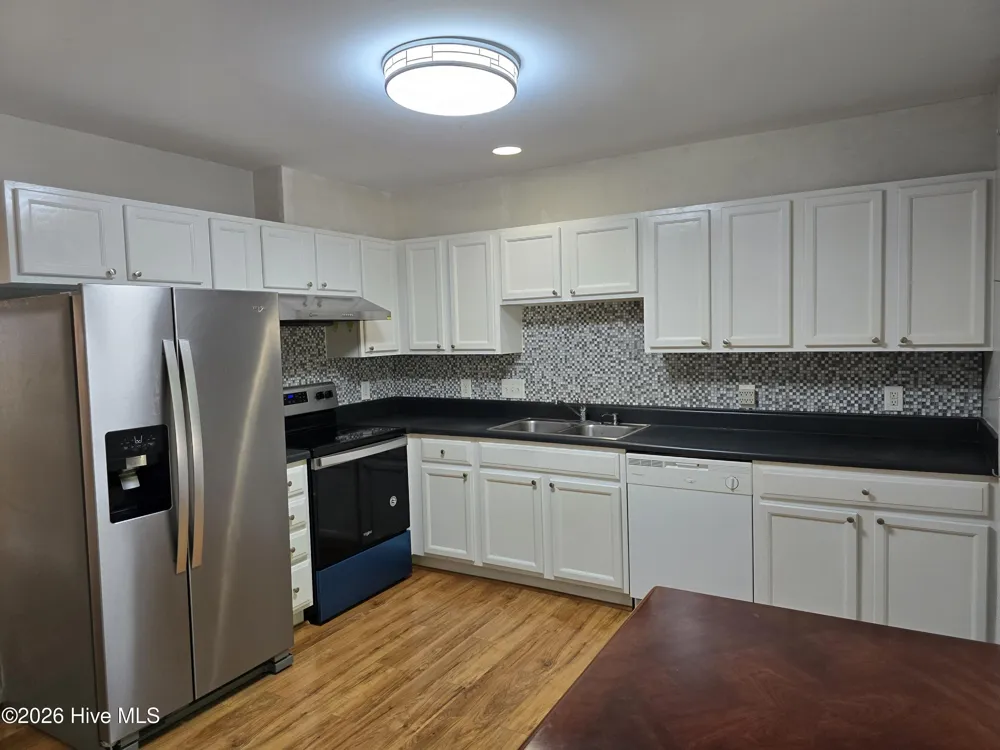 19 Red Lane Raleigh, NC 27606