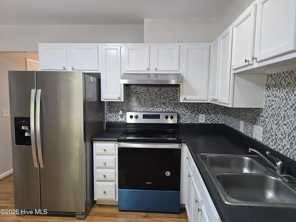 19 Red Lane Raleigh, NC 27606