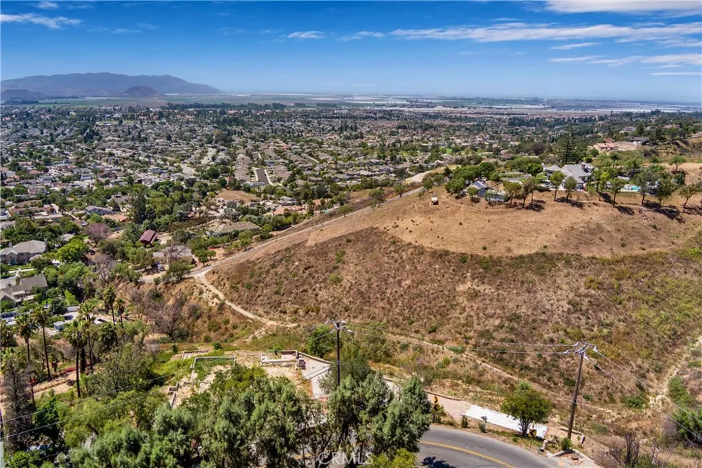 375 W Highland Camarillo, CA 93010