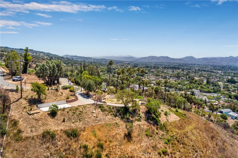 375 W Highland Camarillo, CA 93010