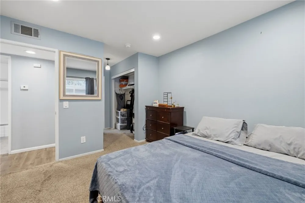 1346 E Hillcrest #40 Thousand Oaks, CA 91362