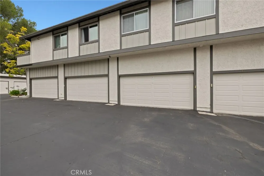 1346 E Hillcrest #40 Thousand Oaks, CA 91362