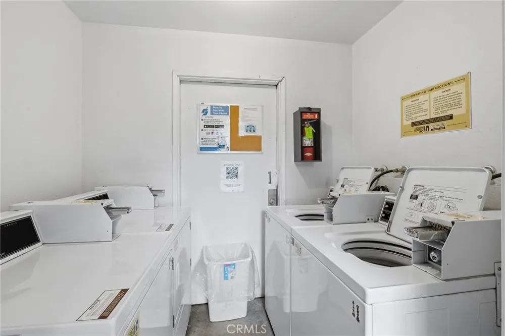 1346 E Hillcrest #40 Thousand Oaks, CA 91362