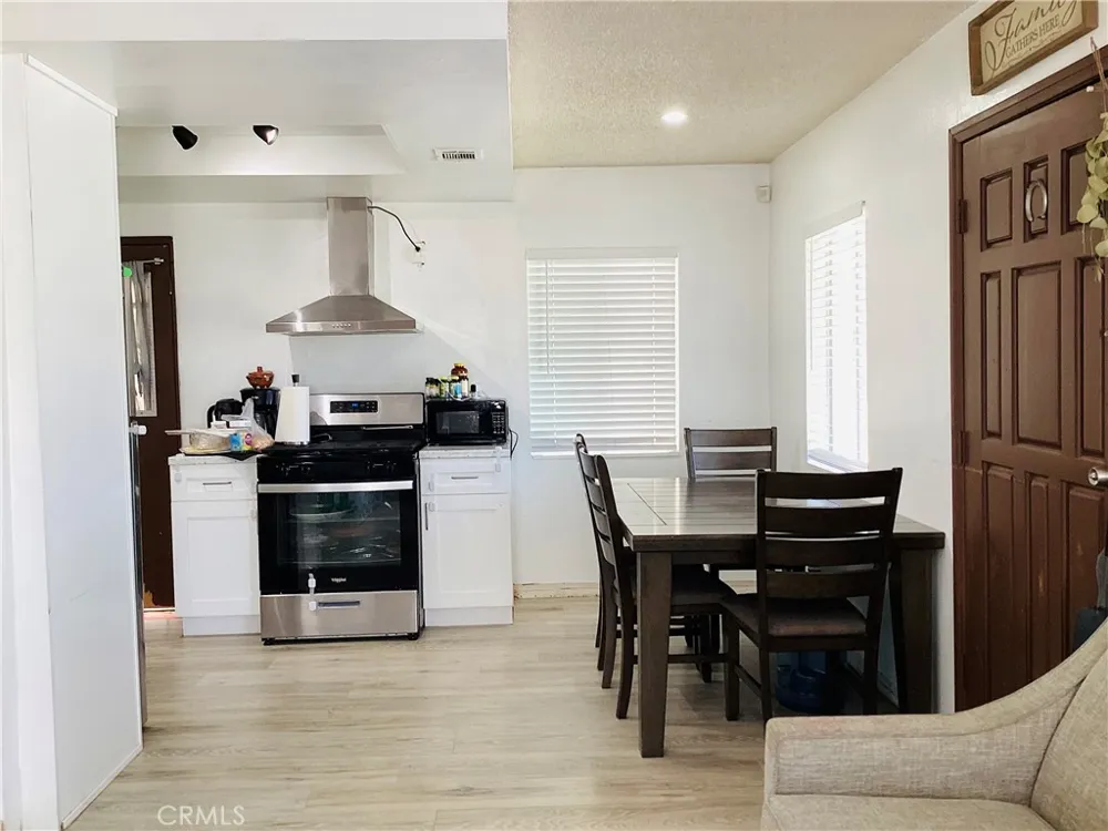 13329 Herron Street Sylmar, CA 91342