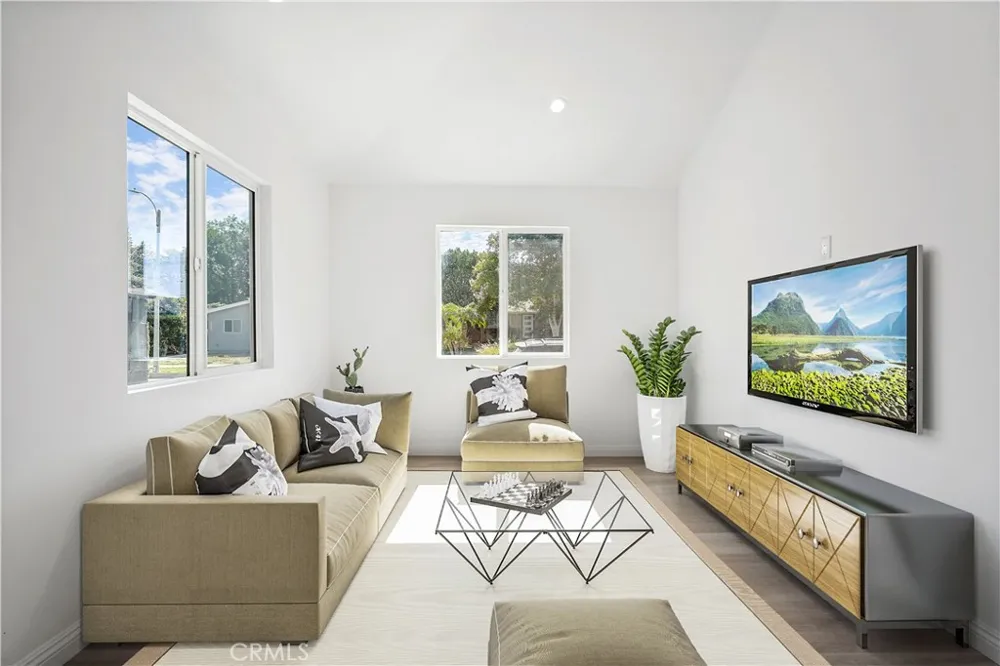 6539 Bobbyboyar Avenue West Hills, CA 91307