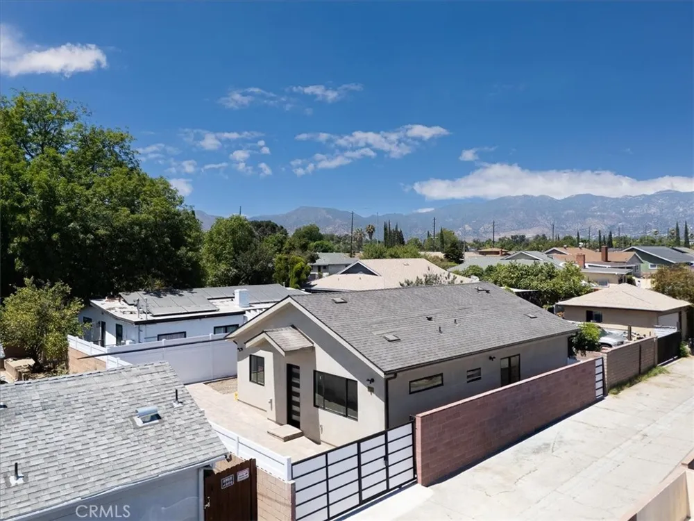14902 Hubbard Sylmar, CA 91342