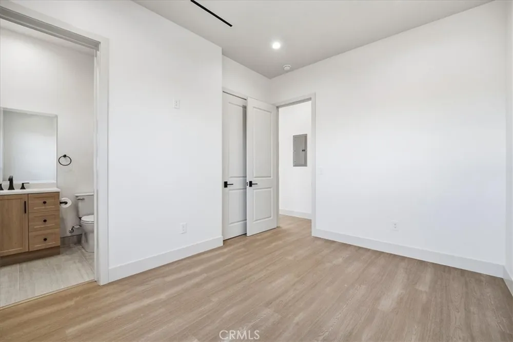 14902 Hubbard Sylmar, CA 91342