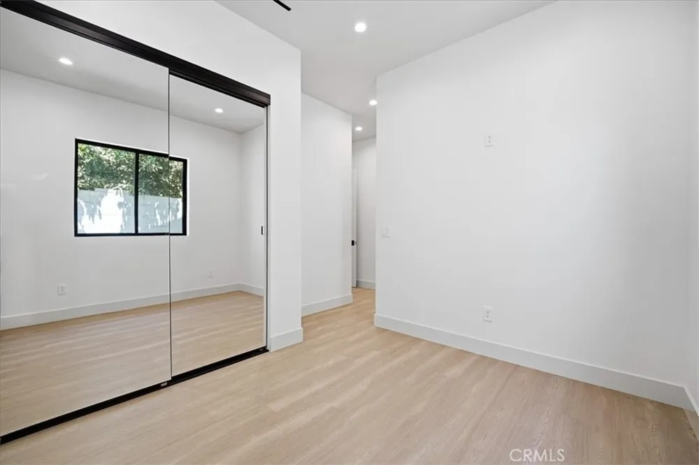 14902 Hubbard Sylmar, CA 91342