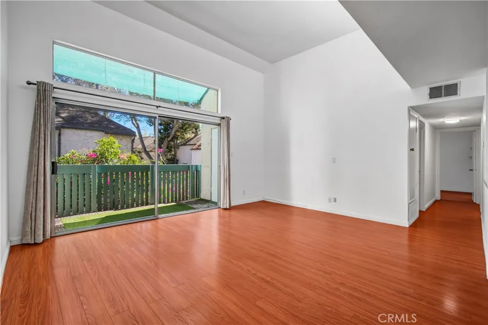 5700 Etiwanda Avenue #282 Tarzana, CA 91356