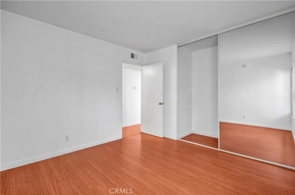 5700 Etiwanda Avenue #282 Tarzana, CA 91356