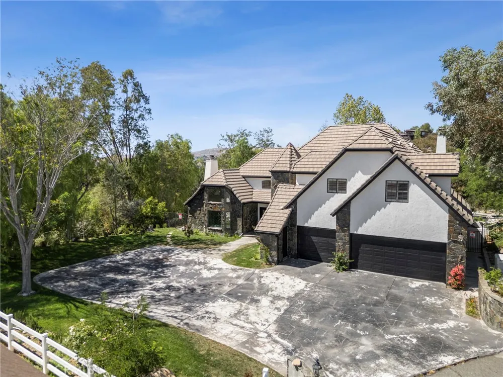 16161 Sky Ranch Canyon Country, CA 91387