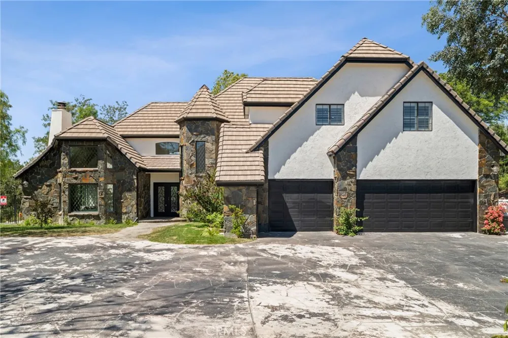 16161 Sky Ranch Canyon Country, CA 91387