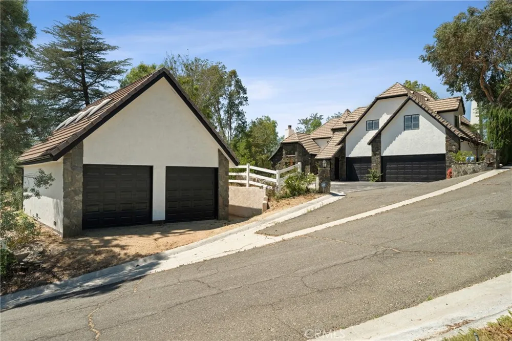 16161 Sky Ranch Canyon Country, CA 91387