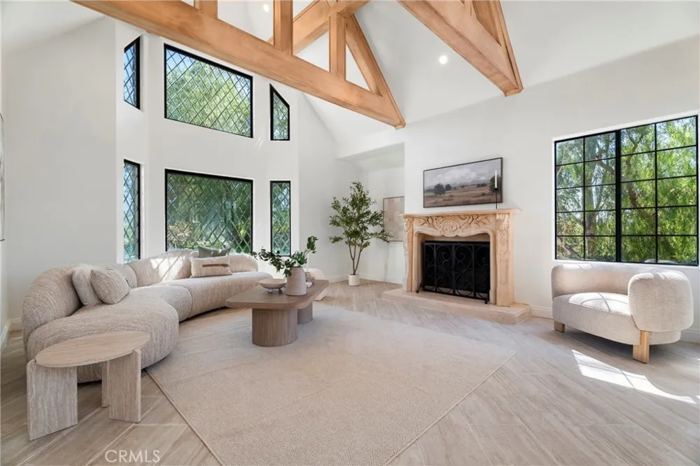 16161 Sky Ranch Canyon Country, CA 91387