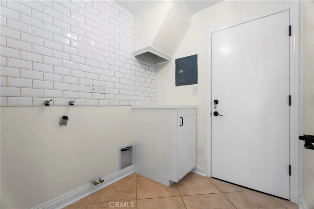 16161 Sky Ranch Canyon Country, CA 91387