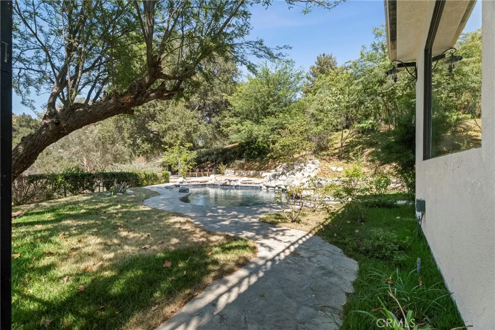 16161 Sky Ranch Canyon Country, CA 91387