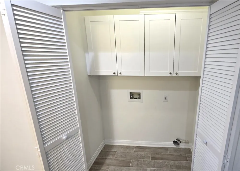 7551 Jordan Avenue #104 Canoga Park, CA 91303