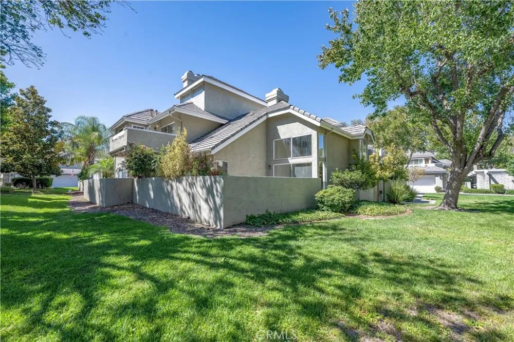 26127 Mcbean Parkway #35 Valencia, CA 91355