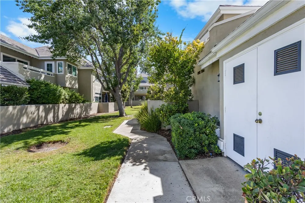 26127 Mcbean Parkway #35 Valencia, CA 91355
